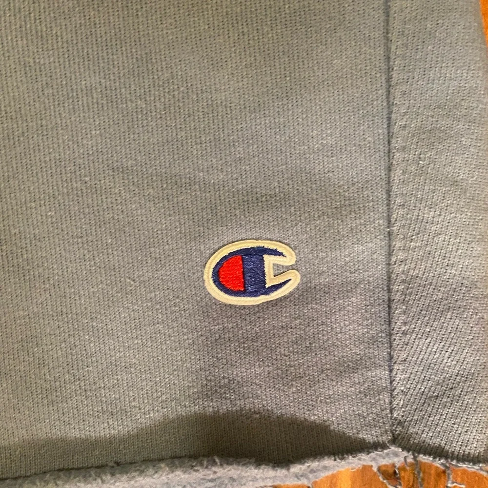 Men Champion Cutoff Sweatshorts - Picture 3 of 4